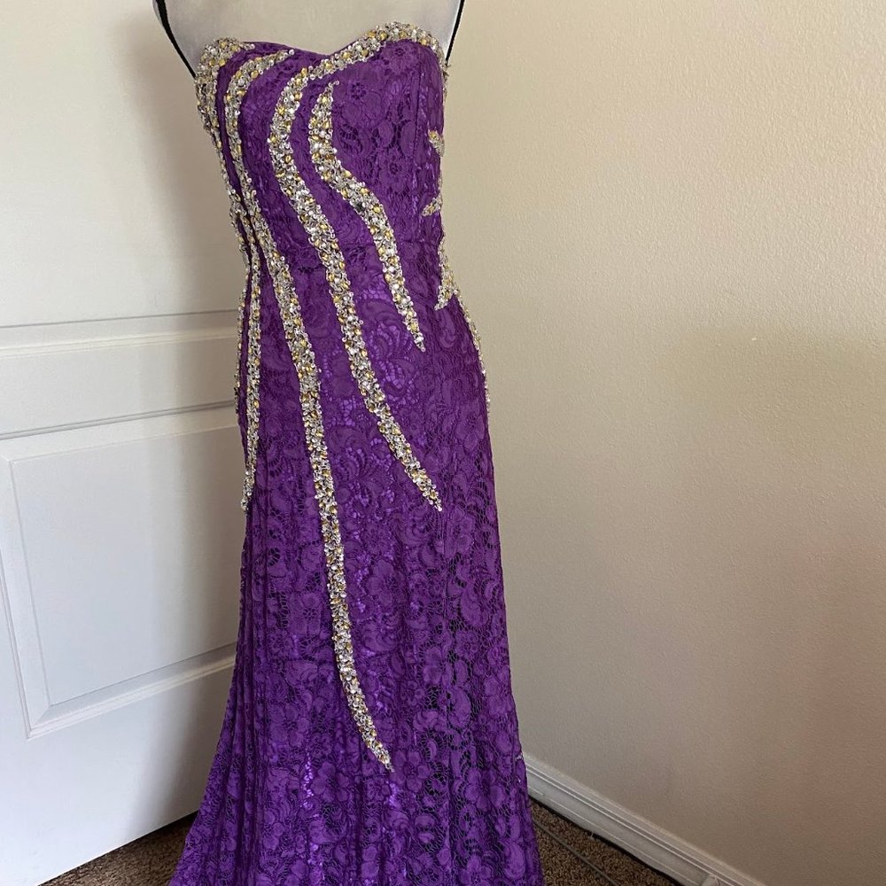 Women's long sleeveless glitter dress